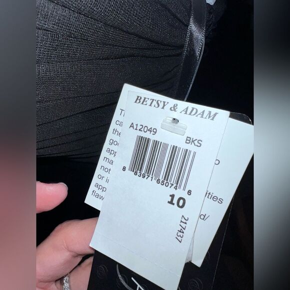 Elegant Black Sequin Halter Chiffon Gown Maxi Formal Mermaid Sz10 NWT Betsy Adam - Picture 8 of 15